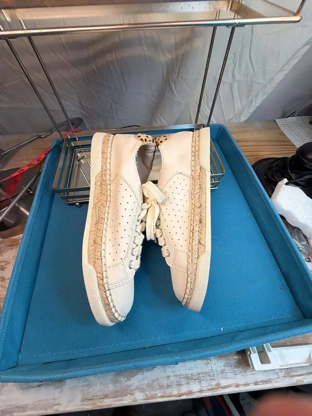 Dolce Vita Morris  Size 7 Off White Espadrille Animal Print Detail Sneakers